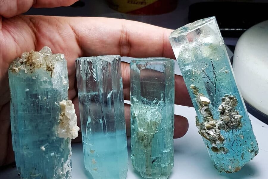 Một số cách để phân biệt đá Aquamarine thật giả