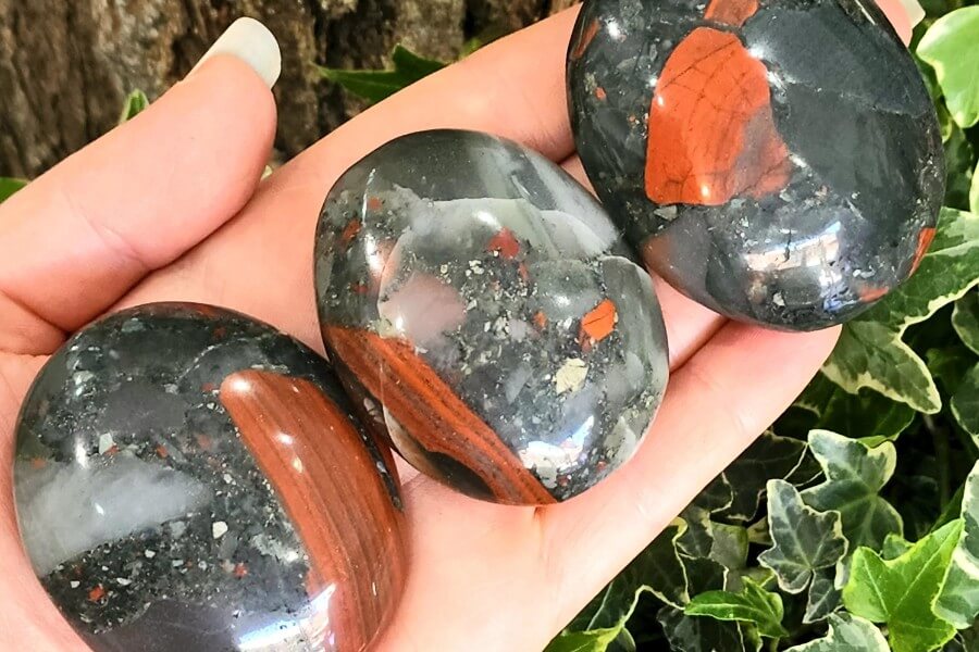 5 lưu ý khi bảo quản đá Bloodstone 